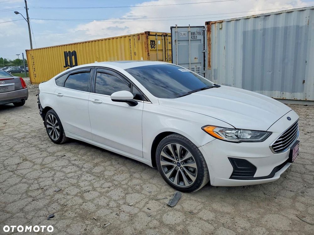 Ford Fusion - 5