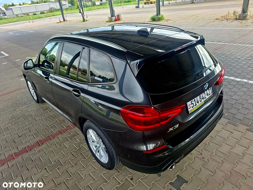 BMW X3 xDrive20d Luxury Line - 15