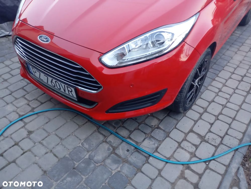 Ford Fiesta 1.0 Celebration - 10