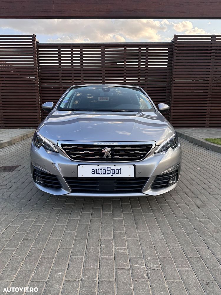 Peugeot 308 PureTech 130 GPF EAT8 Stop & Start Allure Business-Paket - 2