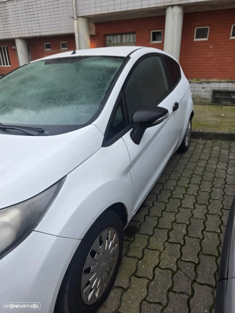 Ford Fiesta - 2