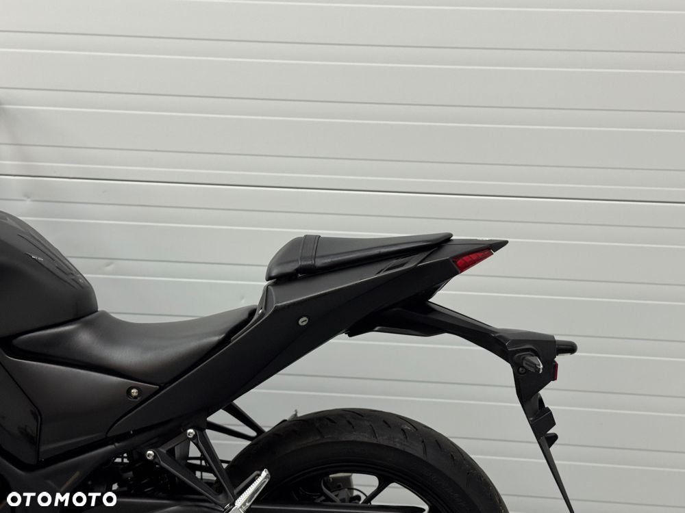 Yamaha MT - 16