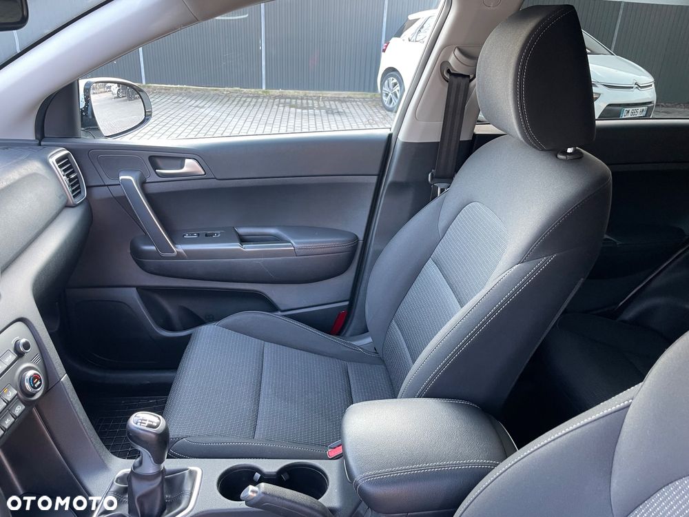 Kia Sportage 1.6 CRDI 2WD SPIRIT - 19