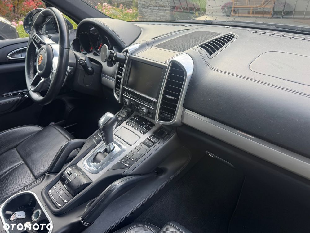 Porsche Cayenne - 12