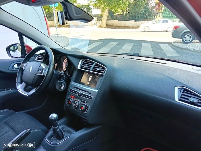 Citroën C4 BlueHDi 100 Business Class - 13