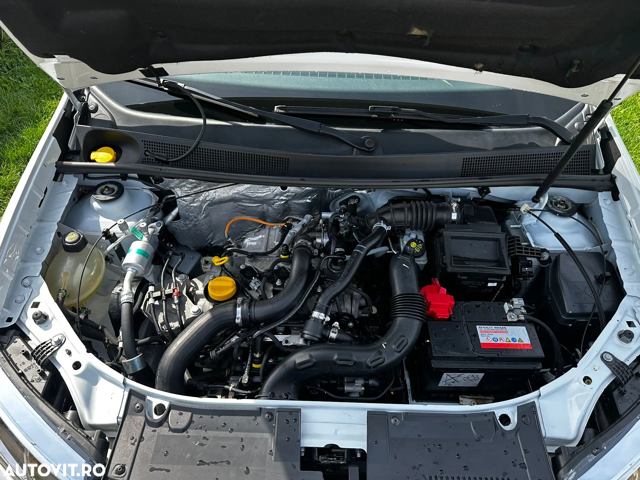 Dacia Sandero TCe 90 Essential - 6
