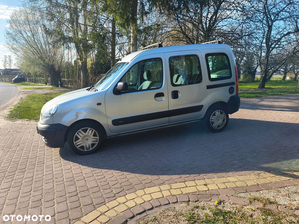 Renault Kangoo 1.6 16V Privilege - 9
