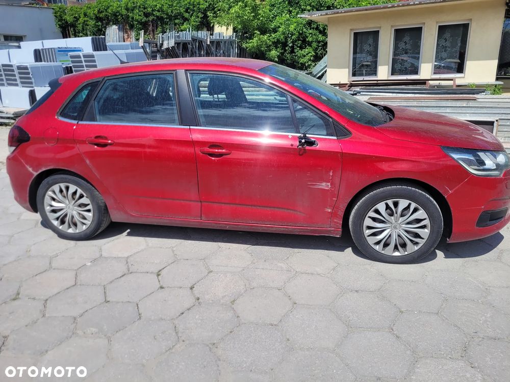 Citroën C4 BlueHDi 100 Business Class - 4