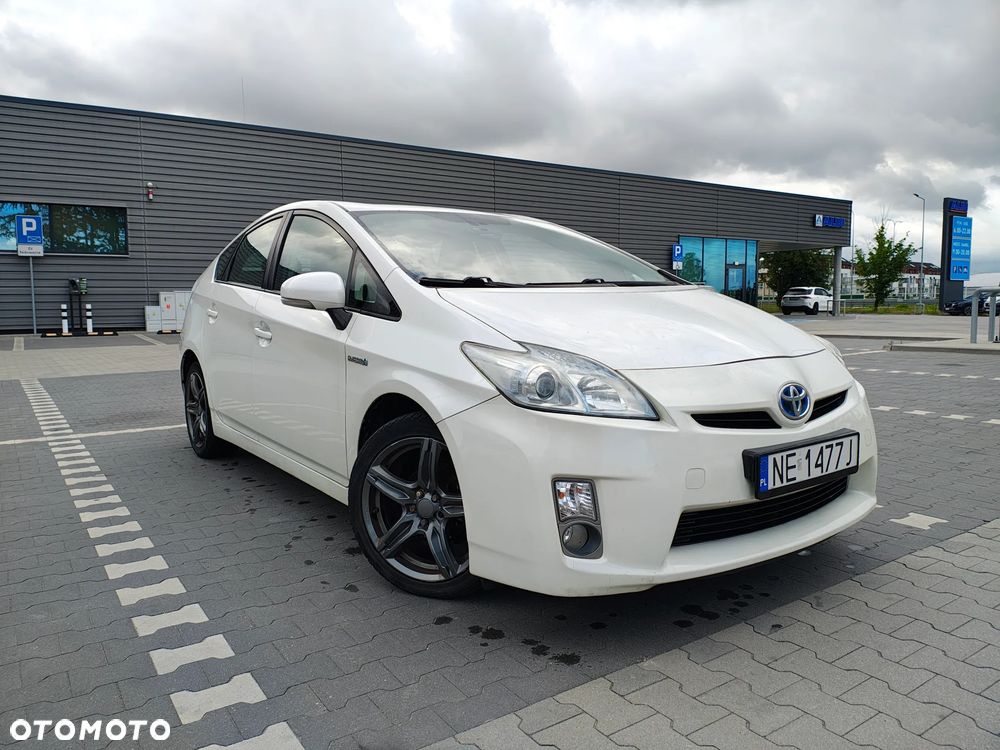 Toyota Prius 1.8 HSD Luna - 1