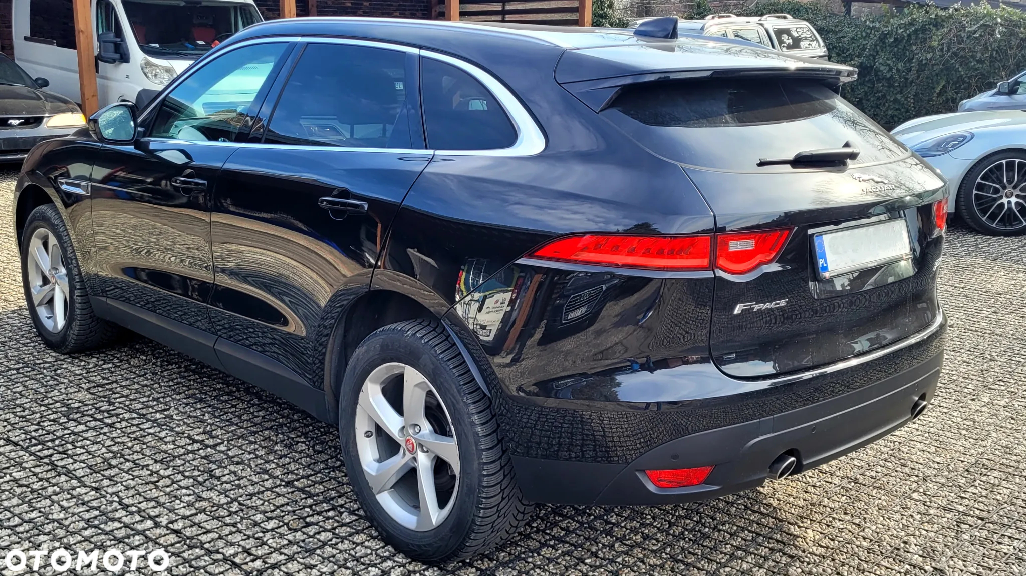 Jaguar F-Pace 2.0 i4D AWD Prestige - 4
