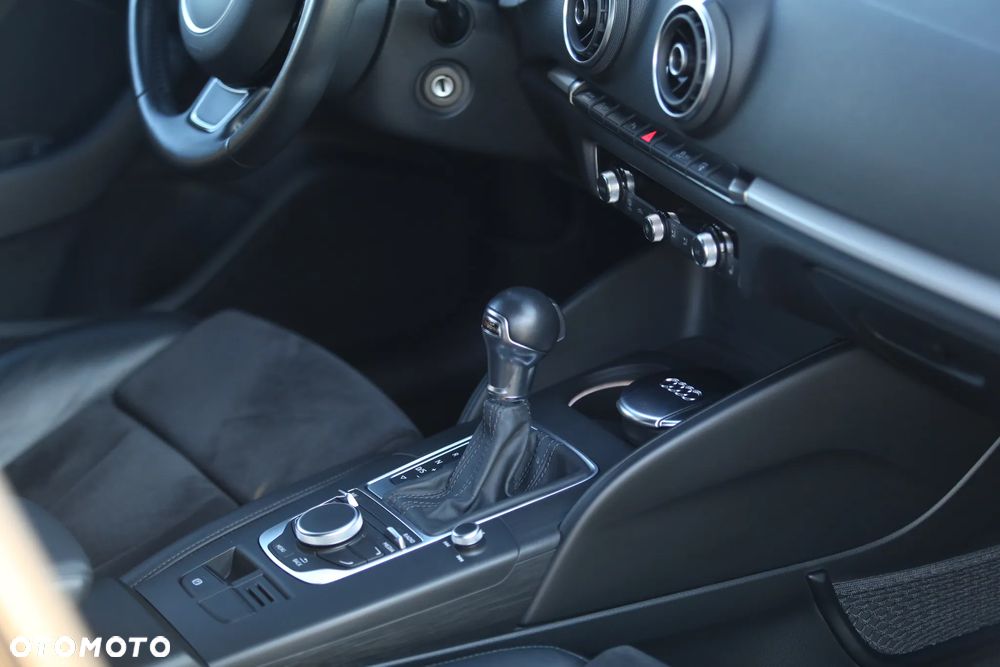 Audi A3 Sportback 1.4 TFSI cylinder on demand ultra S t S line Sportpaket - 33