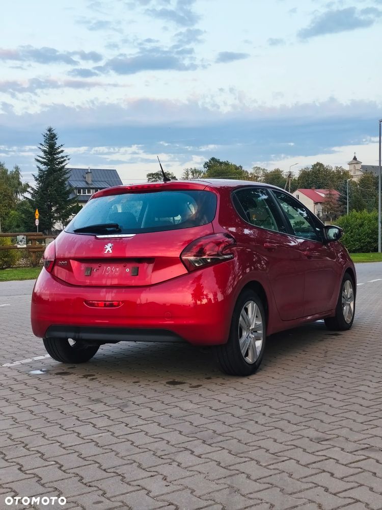 Peugeot 208 1.2 PureTech Active - 14