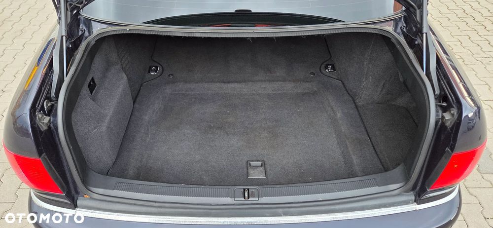 Audi A8 3.7 Tiptronic - 9
