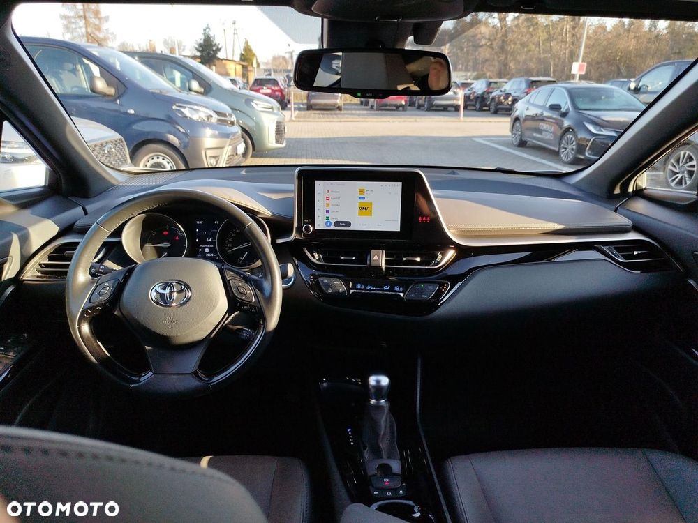 Toyota C-HR - 12