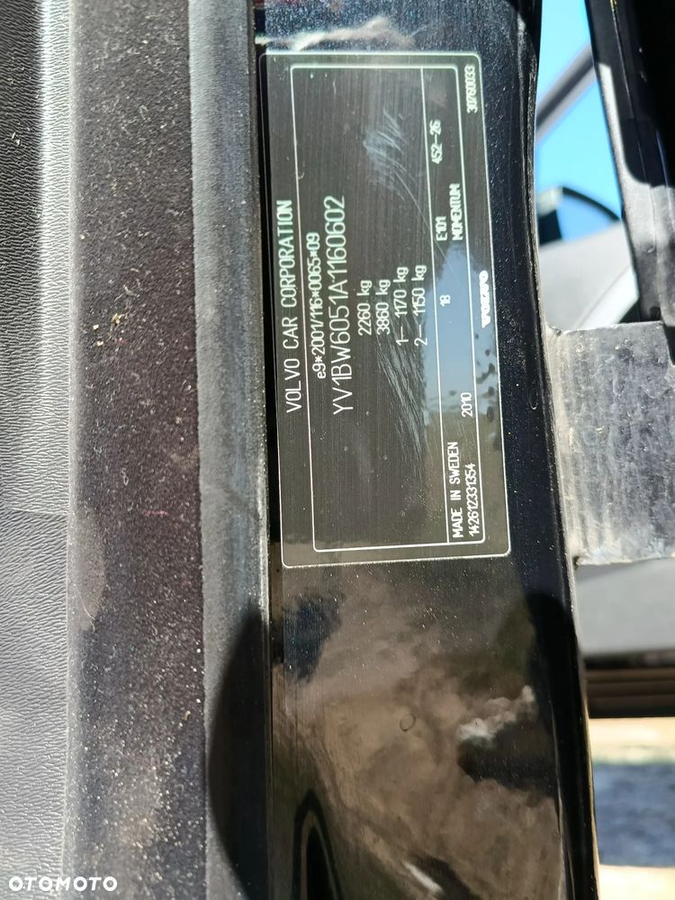 Volvo V70 2.5T Momentum - 24
