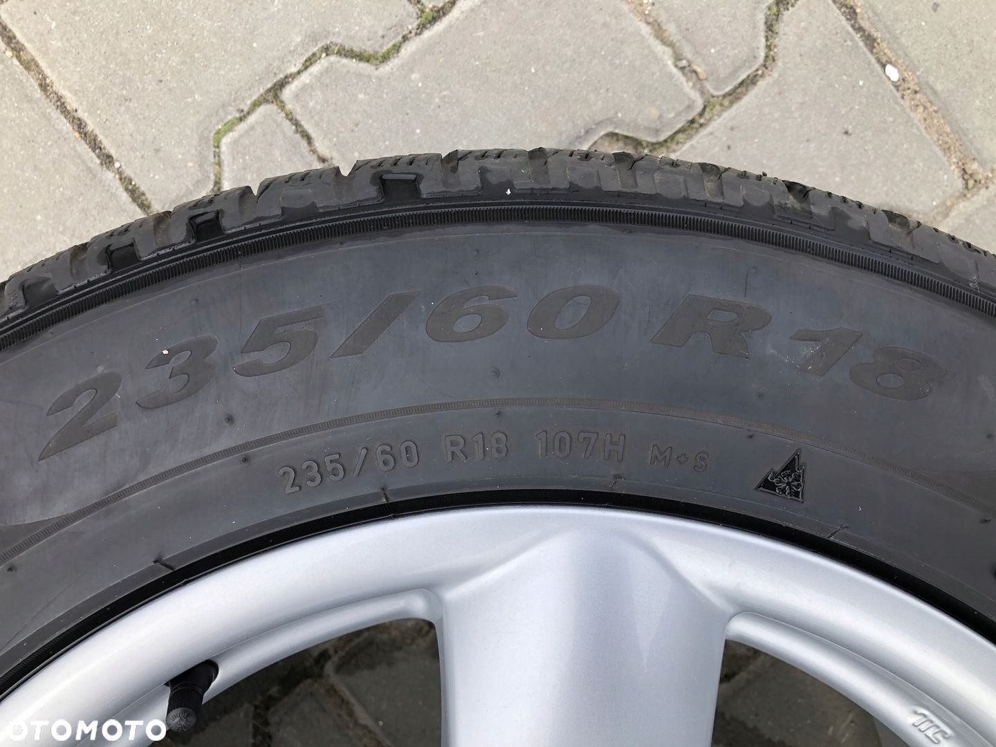 KOŁA Q7 TOUAREG CAYENNE 235/60/R18 PIRELLI RIAL - 8