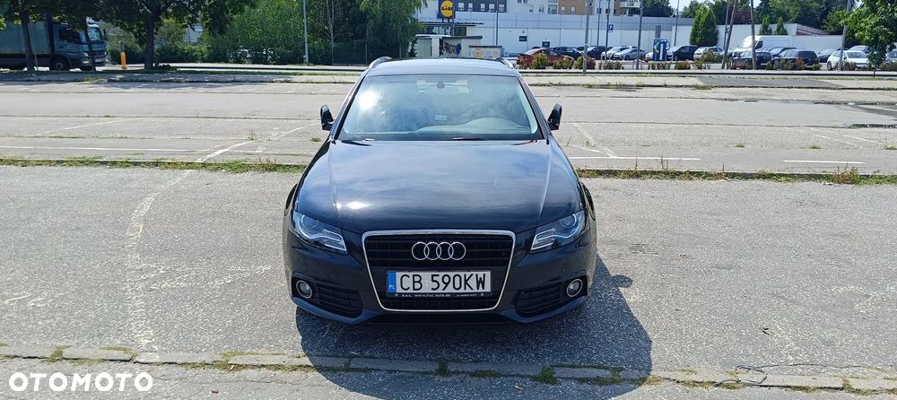 Audi A4 Avant - 9