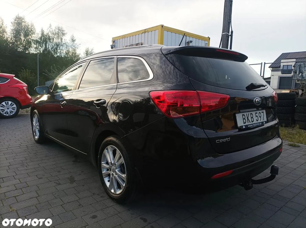 Kia Ceed 1.6 CRDi 128 ISG Platinum Edition - 13