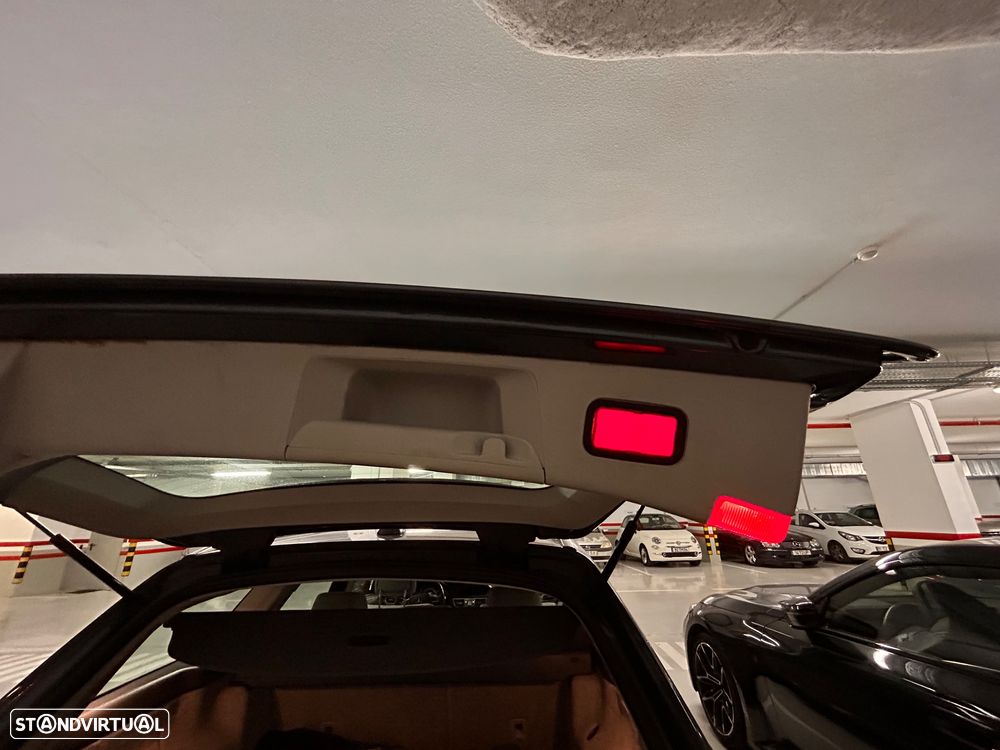 Mercedes-Benz E 300 Bluetec Hybrid Avantgarde - 11
