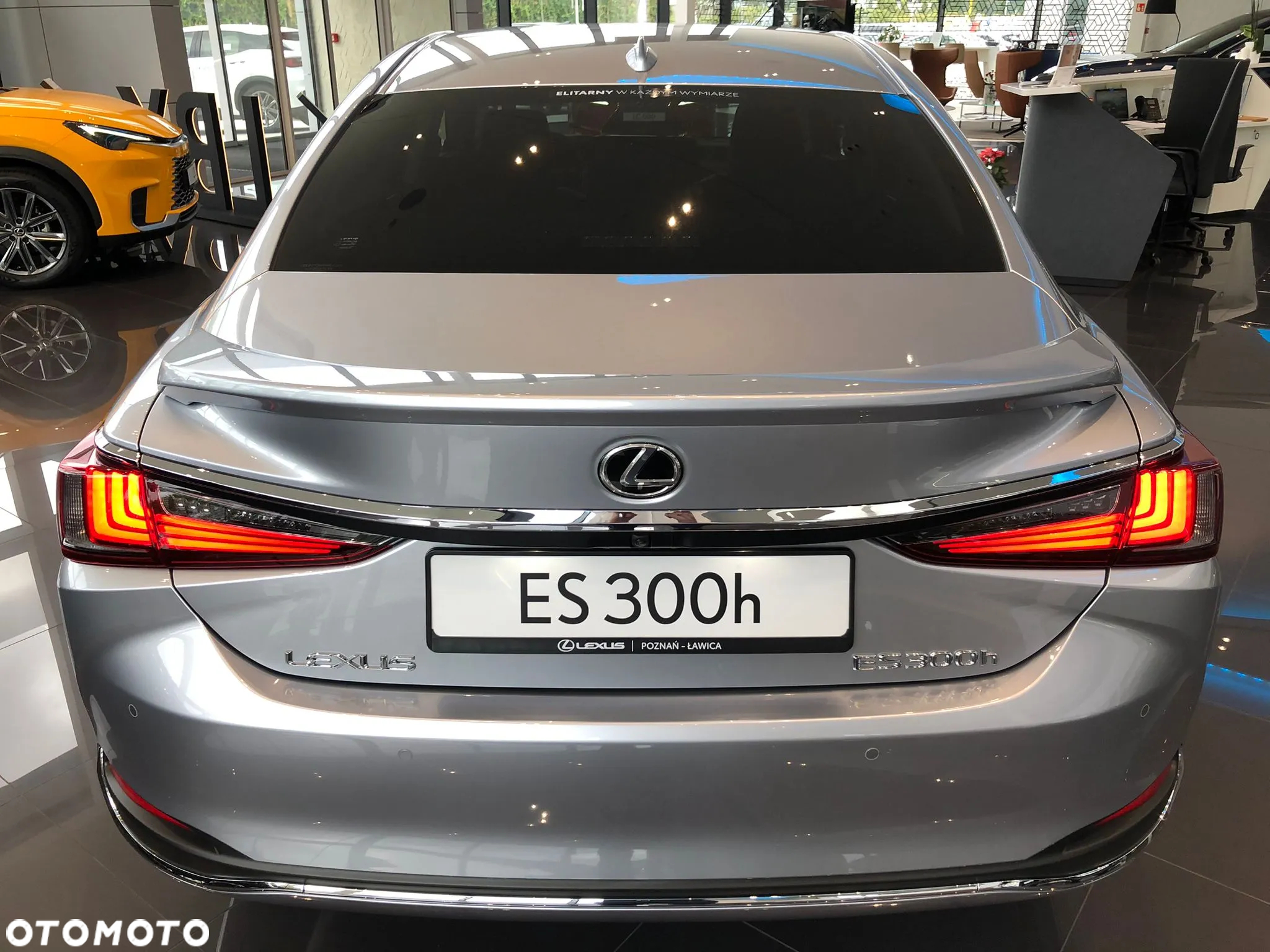 Lexus ES 300h Business Edition - 7