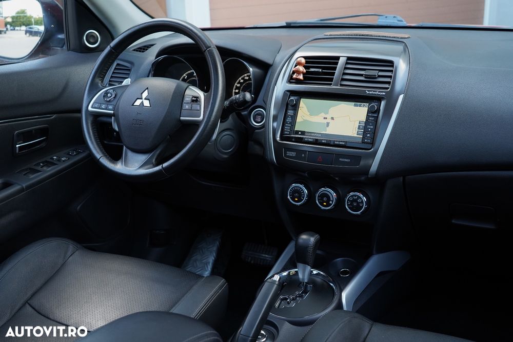 Mitsubishi ASX 2.2 DI-D 4WD Automatik Diamant Edition - 13