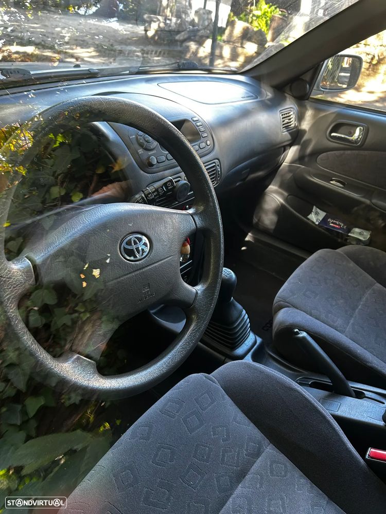 Toyota Corolla - 4