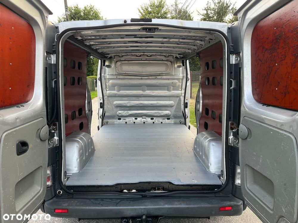 Renault TRAFIC - 11