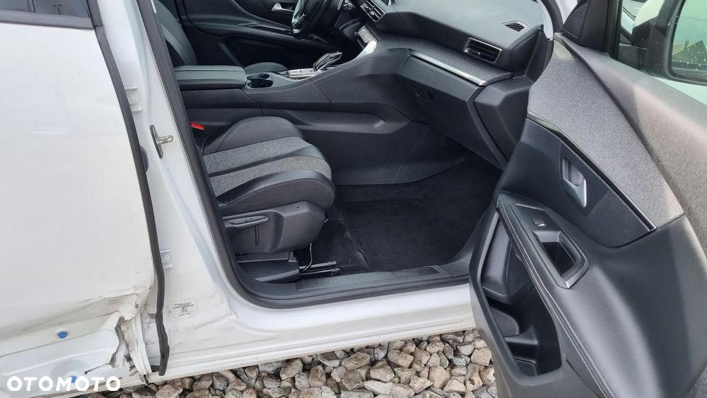 Peugeot 3008 BlueHDi 130 Stop & Start EAT8 Active - 18