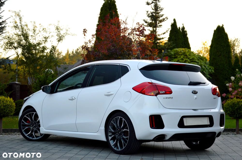 Kia Ceed 1.6 T-GDI GT-Challenge - 11