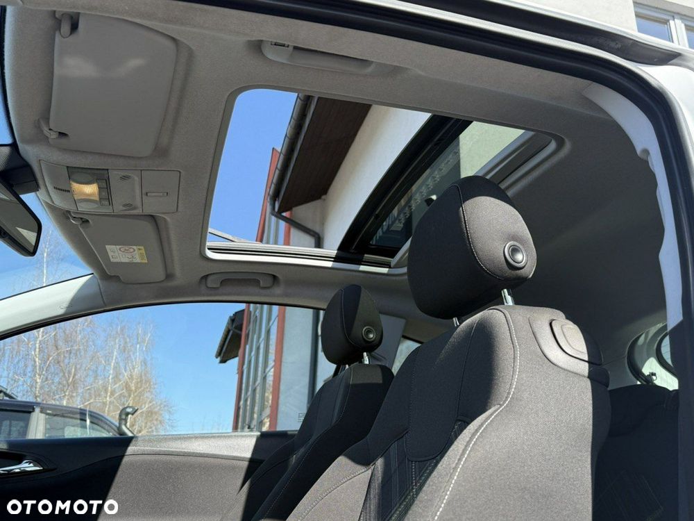 Opel Corsa 1.0 T Cosmo S&S - 18