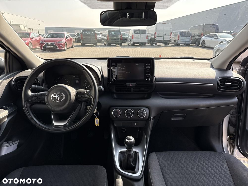 Toyota Yaris - 10