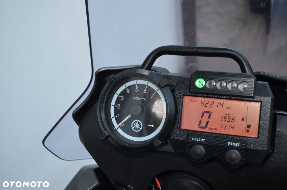 Yamaha XVZ - 11