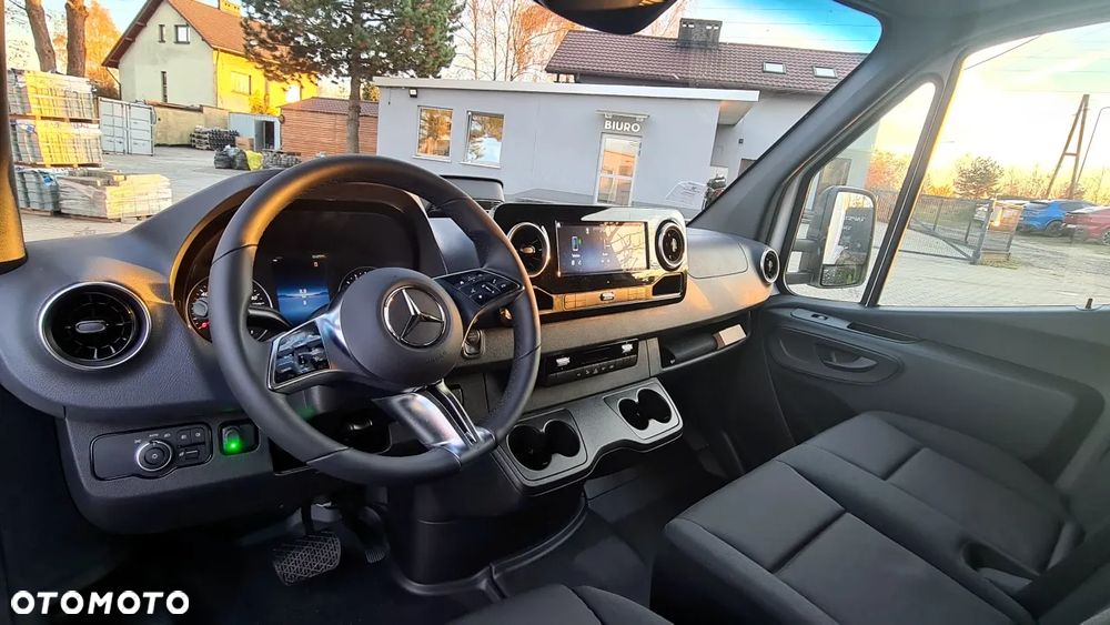 Mercedes-Benz NPS Sprinter 319 - 12