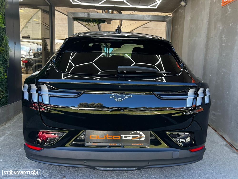 Ford Mustang Mach-E 75.7 kWh Premium AWD - 5