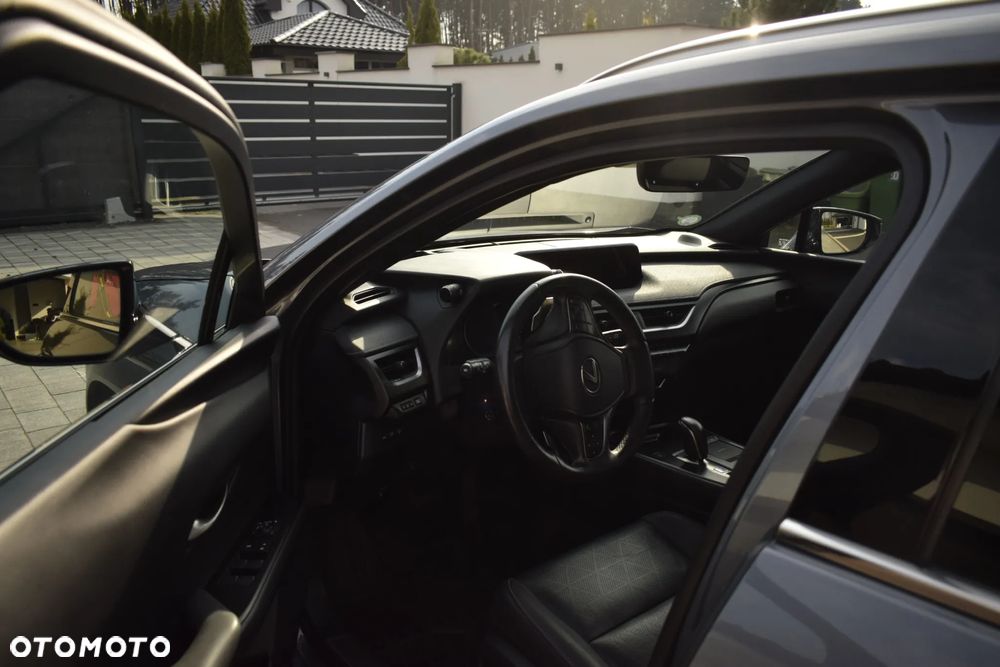 Lexus UX 300e 54.3 kWh Prestige 2WD - 14