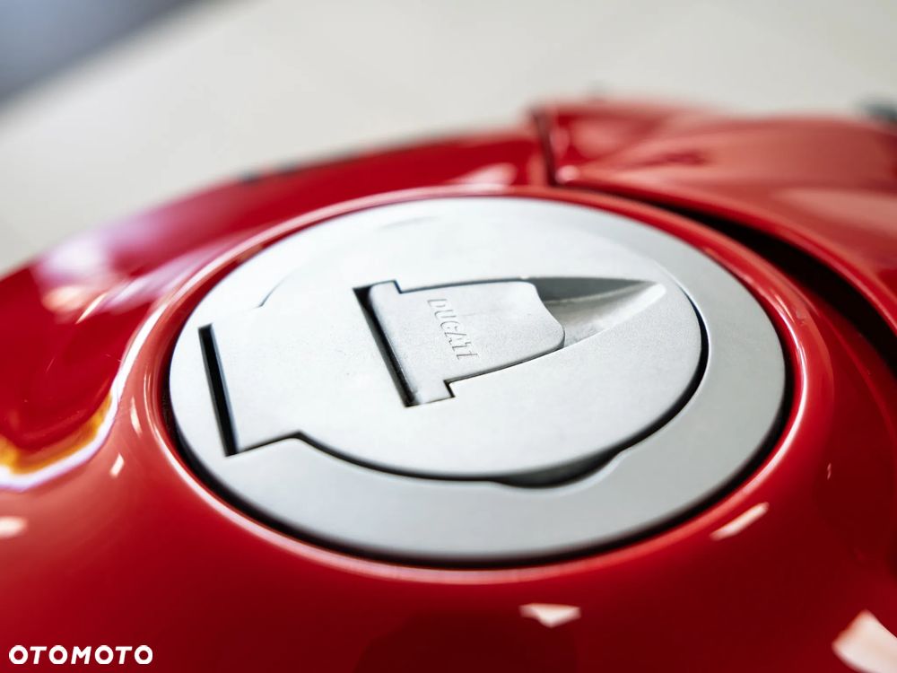 Ducati Panigale V4S - 24