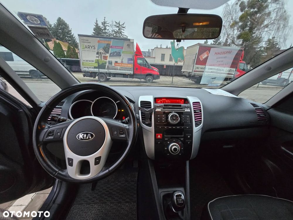 Kia Venga 1.6 CRDi M - 14
