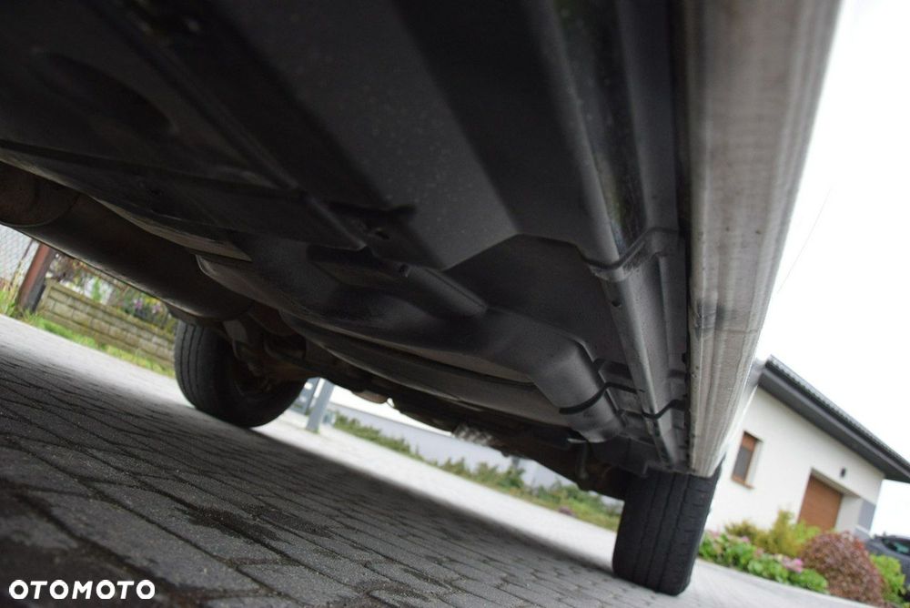 Volkswagen Transporter Caravelle DSG Kurz Highline - 24