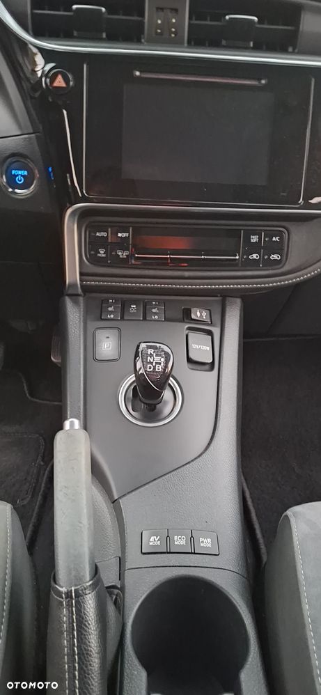 Toyota Auris Hybrid 135 Prestige - 7