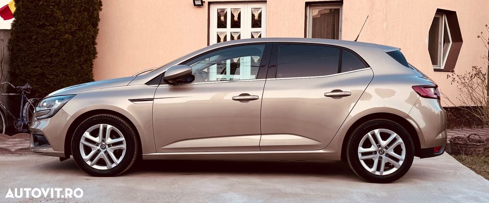 Renault Megane ENERGY dCi 110 EXPERIENCE - 13