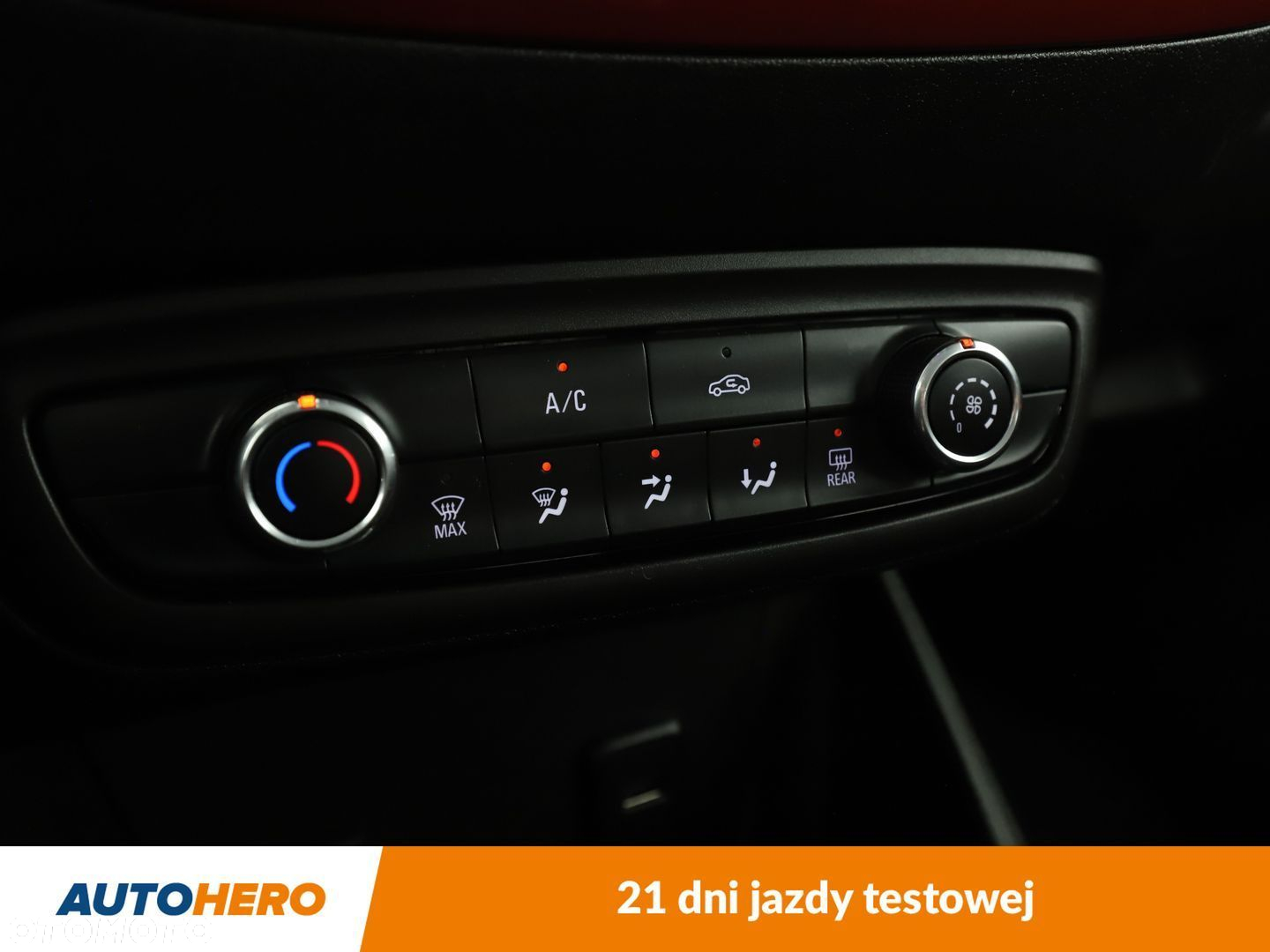 Opel Crossland X - 24