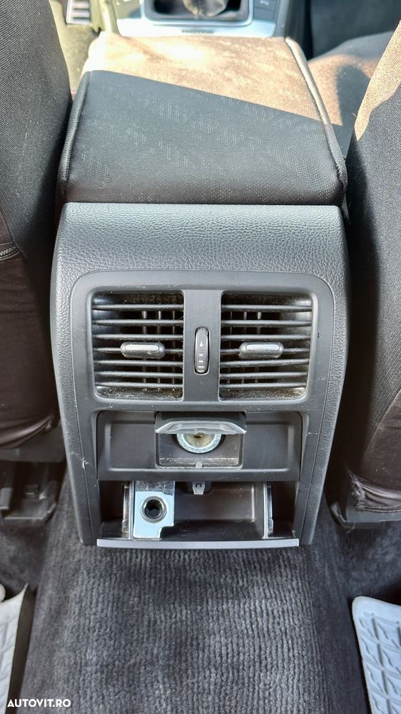 Volkswagen Passat 2.0 TDI 4Motion BlueMotion Technology Highline - 13