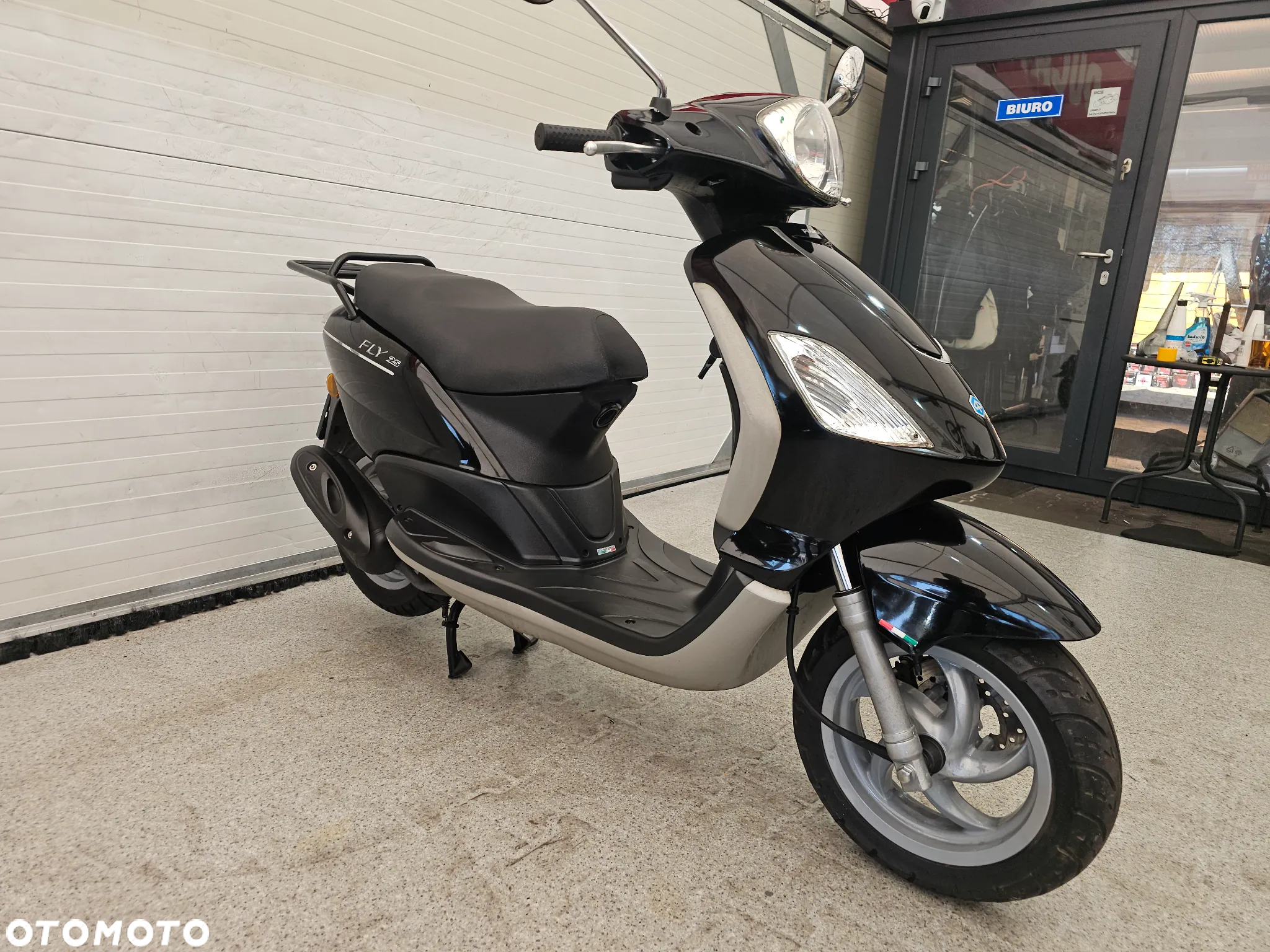 Piaggio FLY - 4