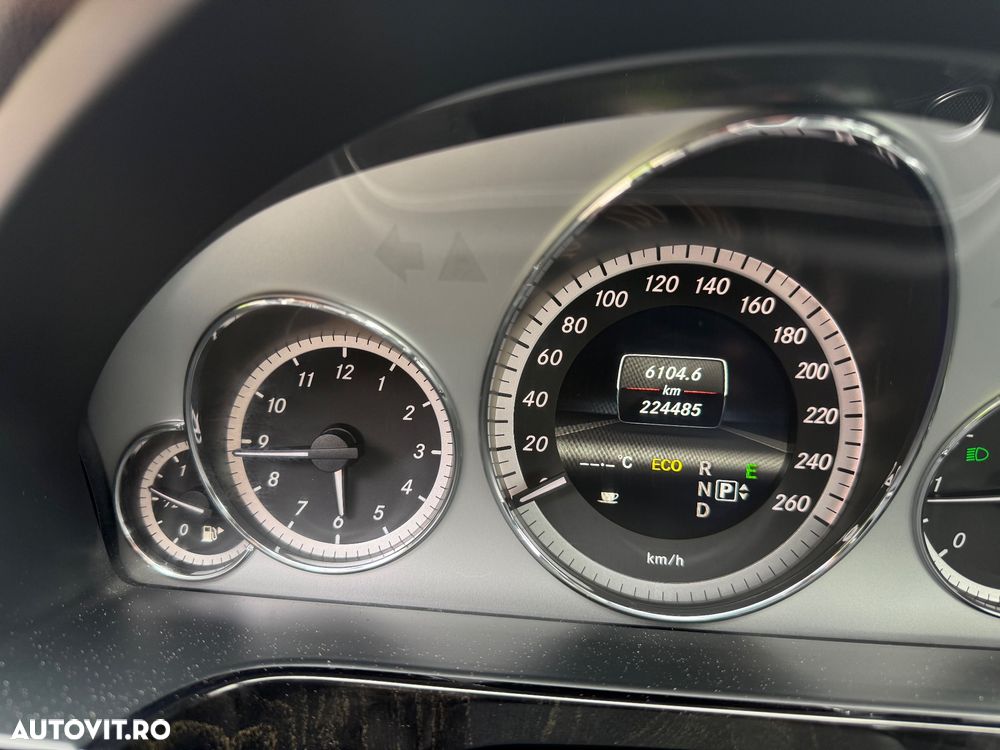Mercedes-Benz E 220 T CDI 7G-TRONIC Avantgarde - 17