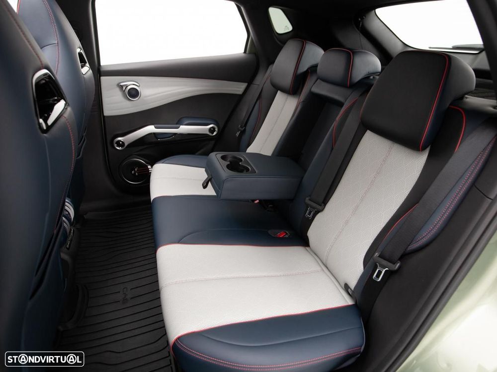 BYD Atto 3 Comfort - 11