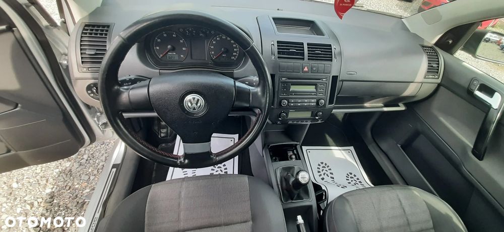 Volkswagen Polo - 8