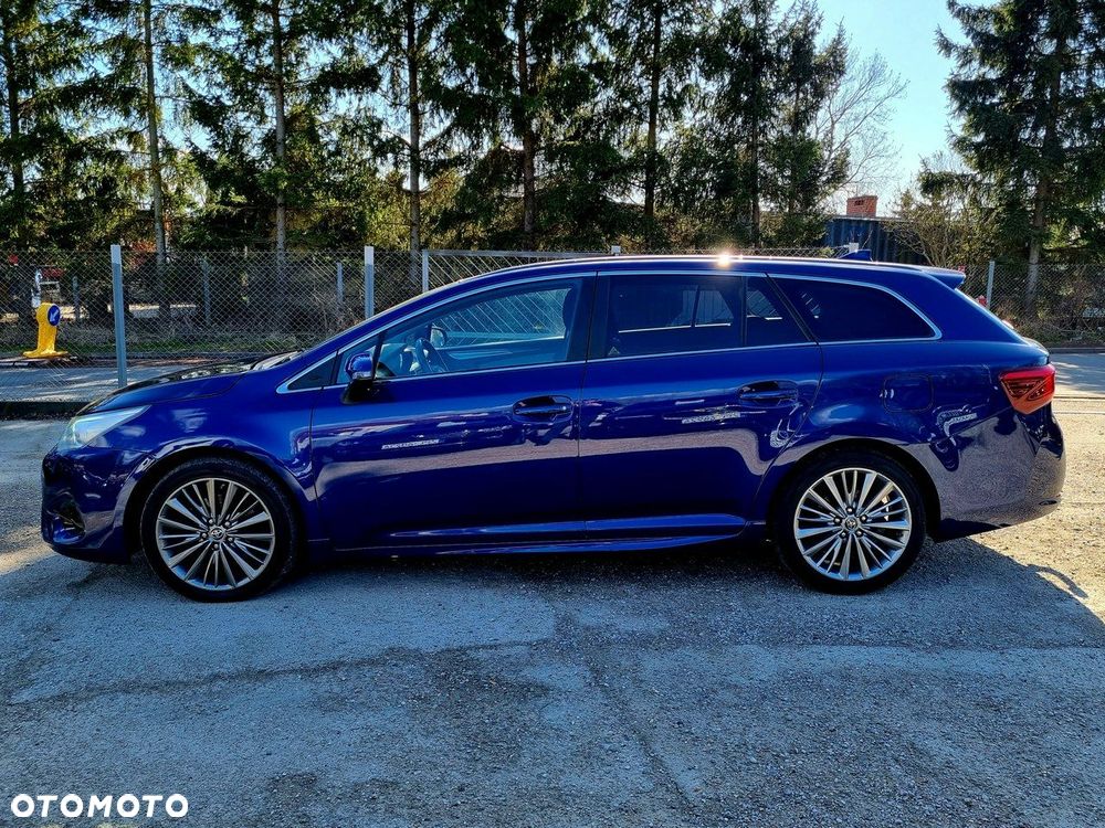 Toyota Avensis 2.0 D-4D Premium - 8