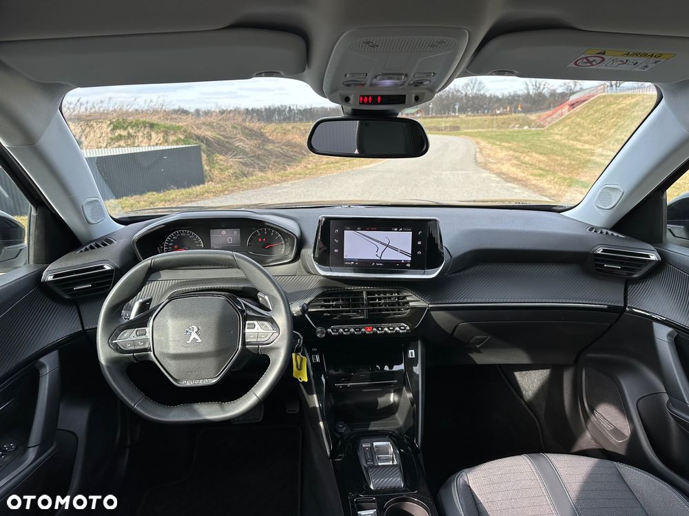 Peugeot 2008 PureTech 130 EAT8 Allure Pack - 33