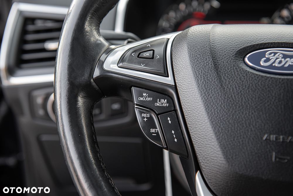 Ford Galaxy 2.0 EcoBlue S&S TITANIUM - 22