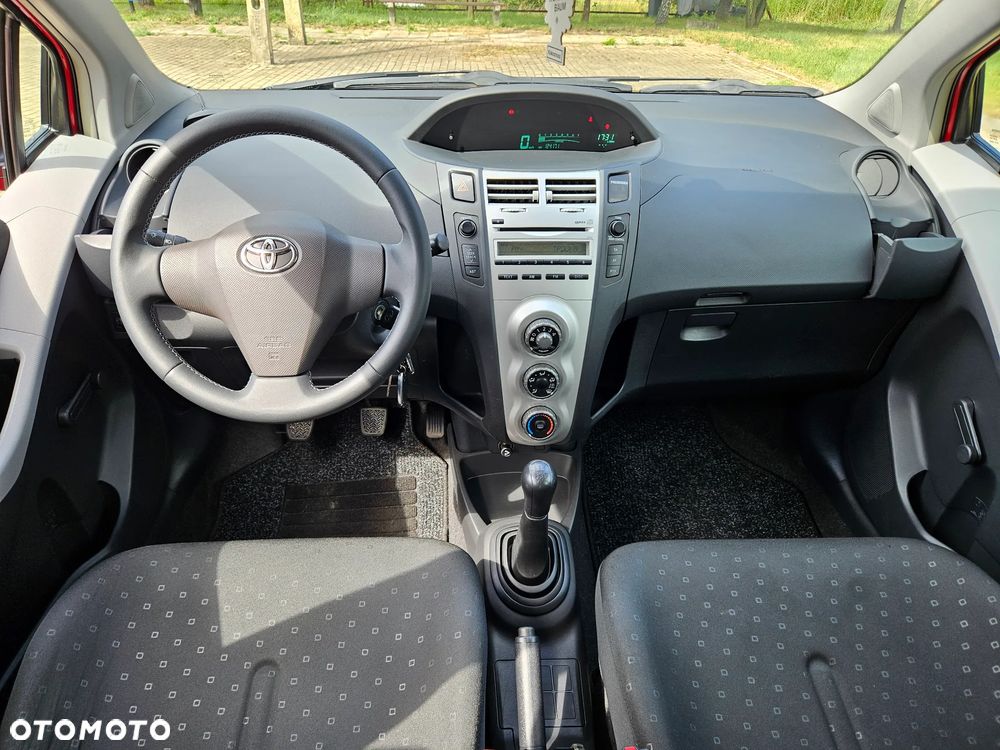 Toyota Yaris 1.0 Terra - 18